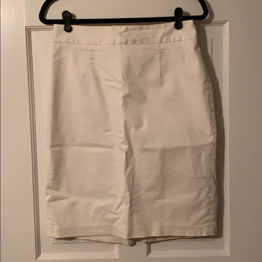 Banana Republic White Skirt, Size 6